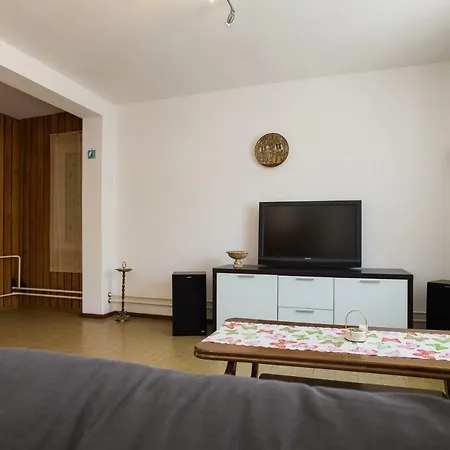 Francika Apartment *